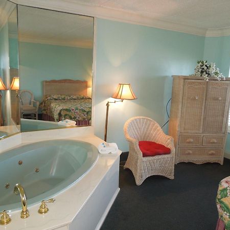 Baymont By Wyndham Virginia Beach Oceanfront Екстериор снимка
