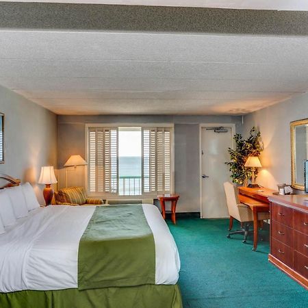 Baymont By Wyndham Virginia Beach Oceanfront Екстериор снимка
